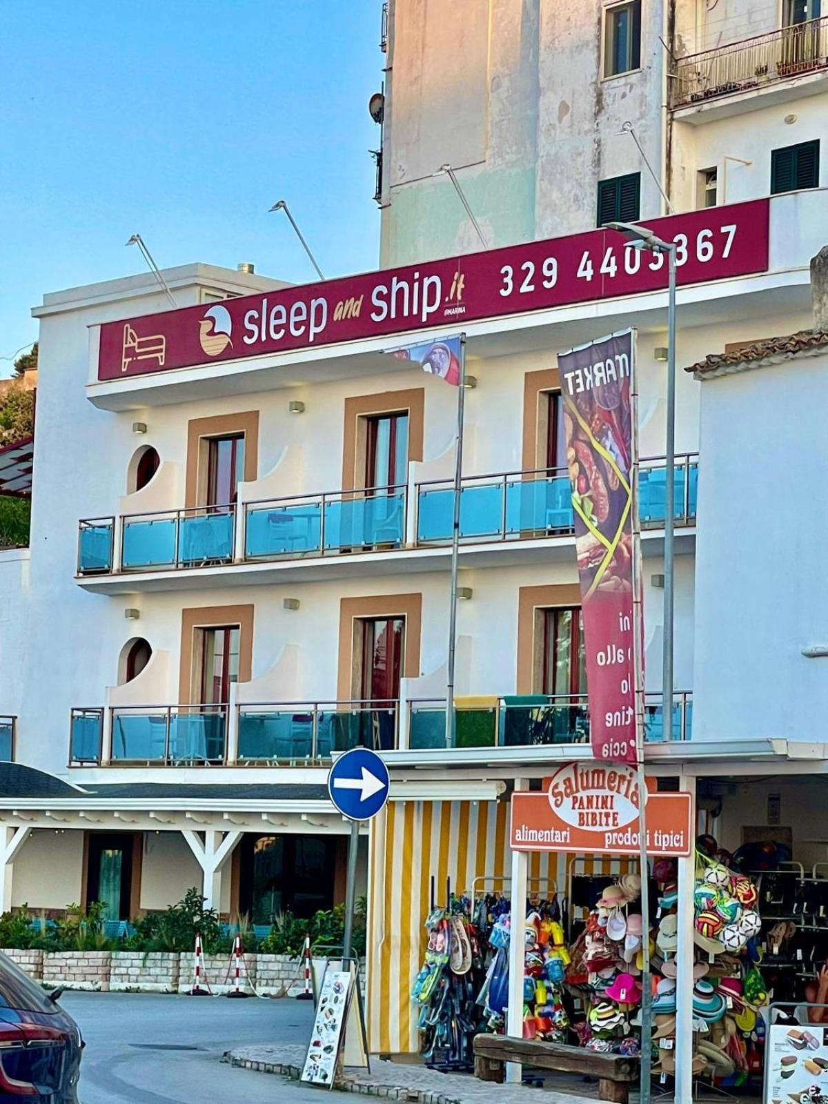 B&B Marina Sleep And Ship Rodi Garganico Exterior photo
