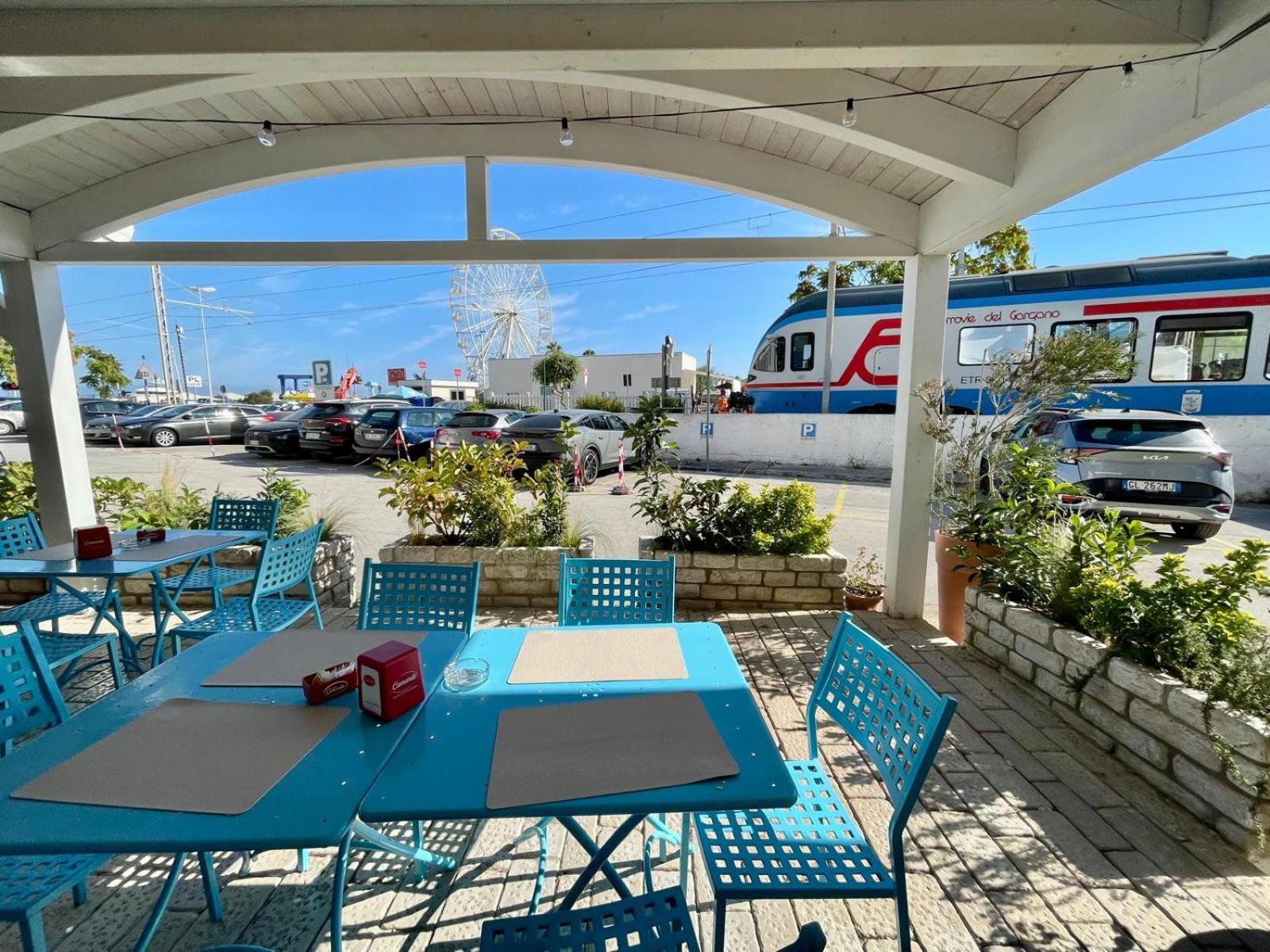 B&B Marina Sleep And Ship Rodi Garganico Exterior photo