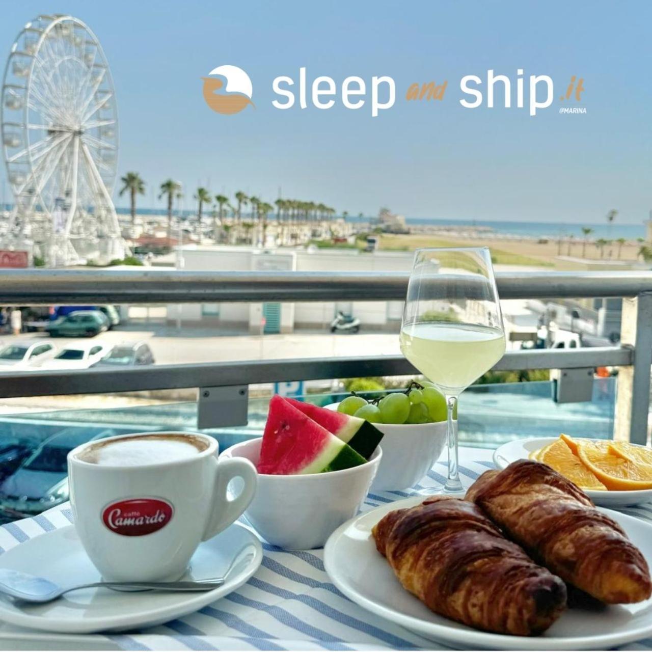 B&B Marina Sleep And Ship Rodi Garganico Exterior photo