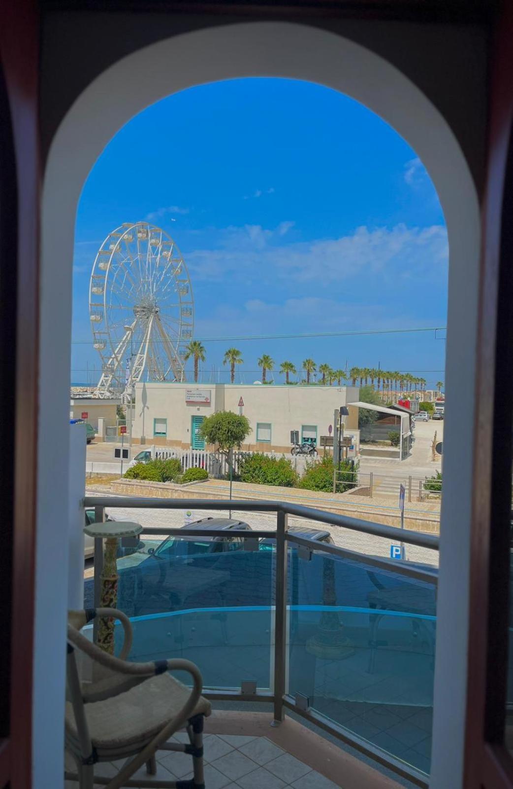 B&B Marina Sleep And Ship Rodi Garganico Exterior photo